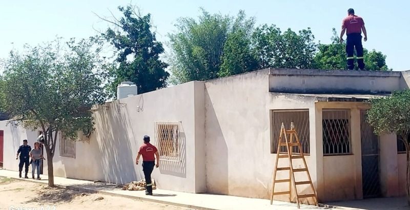 Atentado con explosivo contra la vivienda de un cabo de la Policía Federal
